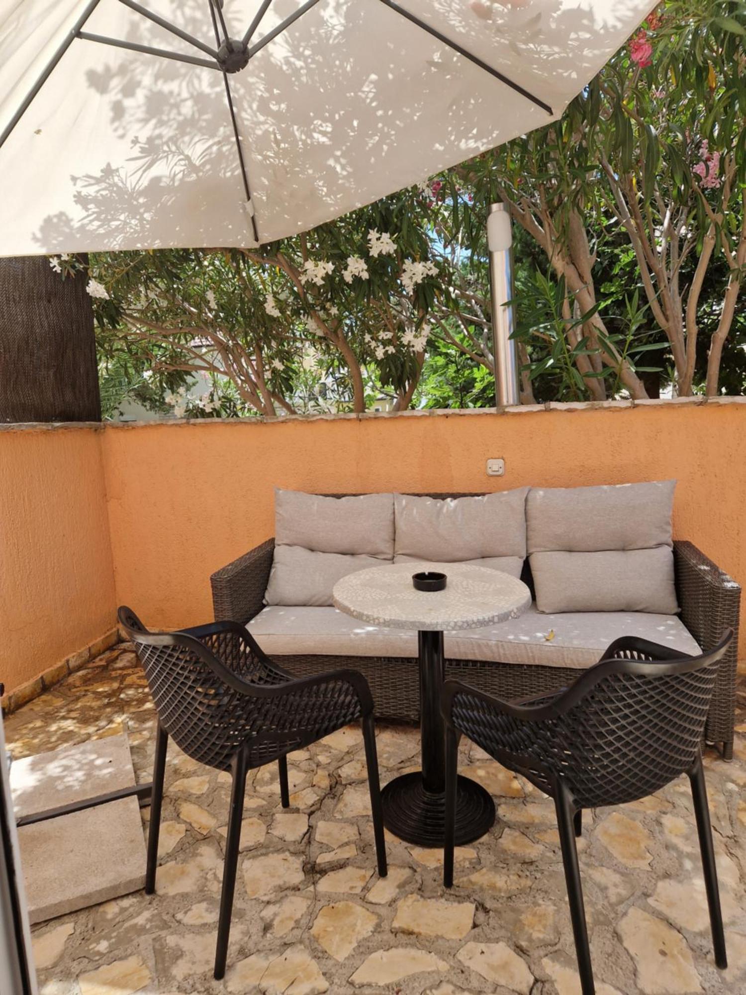 Aurelia Apartments, Vir Exterior foto