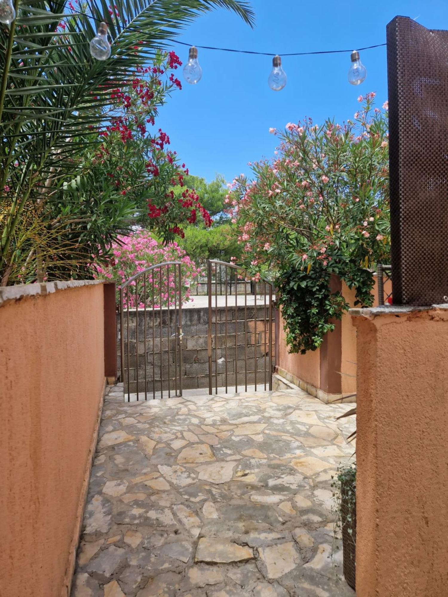 Aurelia Apartments, Vir Exterior foto